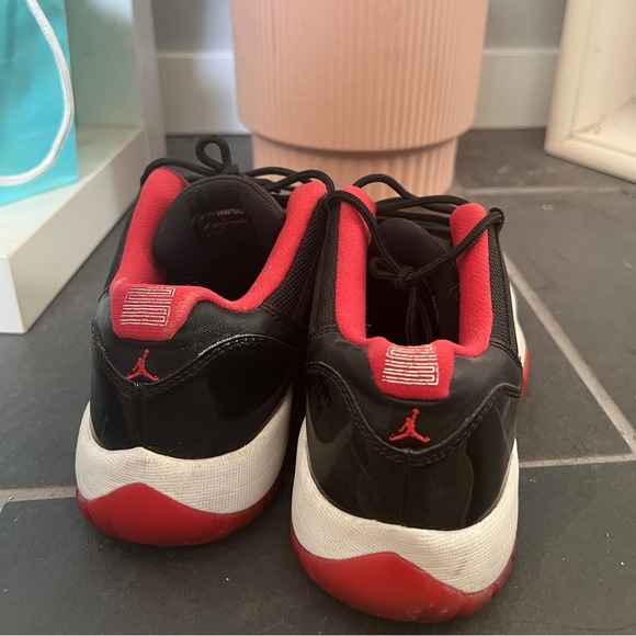 Jordan 11 retro low : bred - Picture 4 of 4